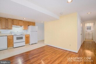 29 T St NW in Washington, DC - Building Photo - Building Photo