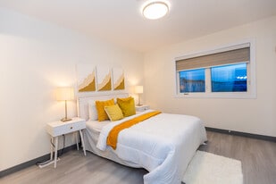 Templeton Townhomes in Winnipeg, MB - Building Photo