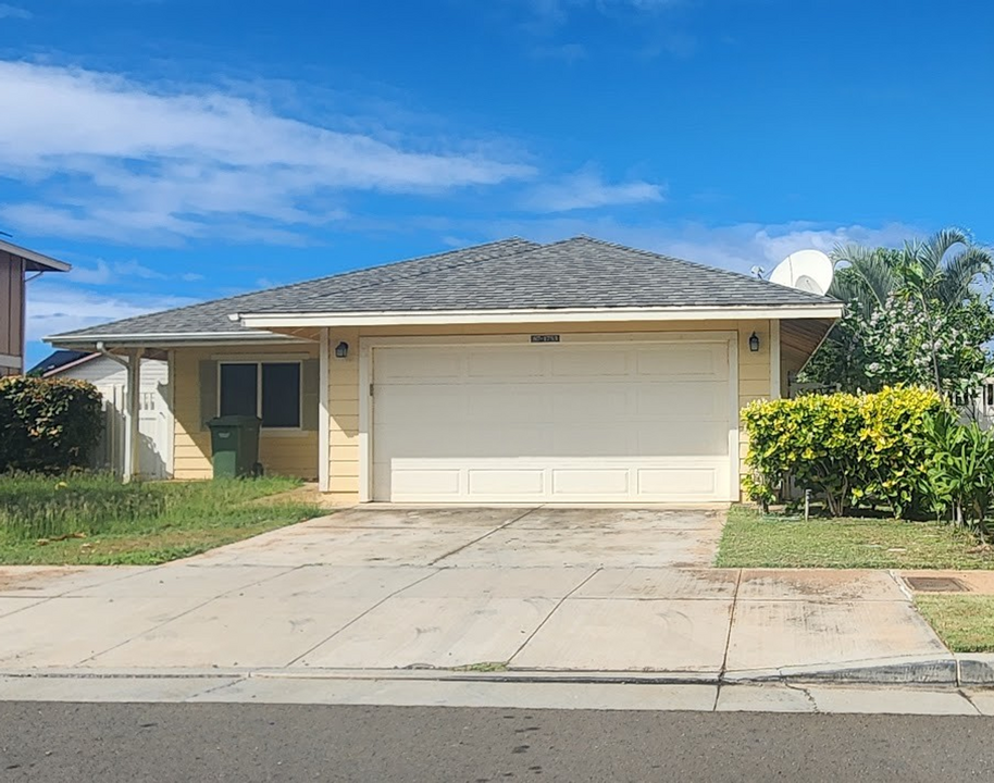 87-1753-1753 Mokila St in Waianae, HI - Building Photo