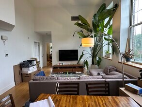 35 Walden St, Unit 3F in Cambridge, MA - Building Photo - Building Photo