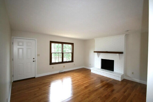 1847 Fort Henry Dr in Fort Wright, KY - Building Photo - Building Photo