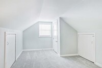 2446 Lynn Iris Dr photo'