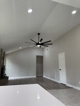 8226 Greens Rd in Humble, TX - Building Photo - Building Photo