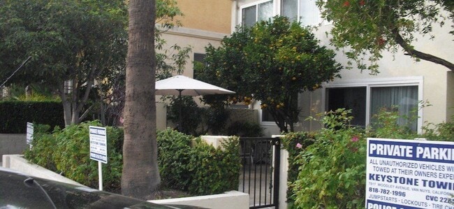 MARGATE PALMS ASSOCIATES,LLC 174 in Sherman Oaks, CA - Building Photo - Building Photo