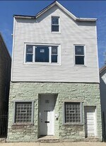4450 S Wood St in Chicago, IL - Building Photo