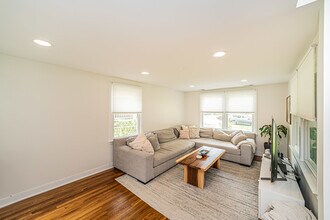 418 S Rose St in Palatine, IL - Building Photo - Building Photo