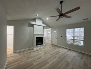 3506 Briaroak Ct in Greensboro, NC - Building Photo - Building Photo