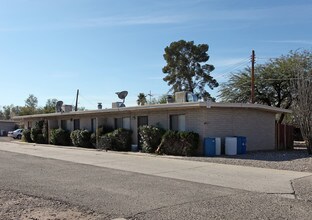 3546-3550 E Monte Vista Dr in Tucson, AZ - Building Photo - Building Photo