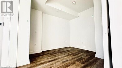 1 Jarvis St in Hamilton, ON - Building Photo - Building Photo