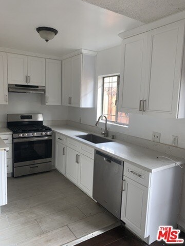 2412 S Shenandoah St-Unit -4 in Los Angeles, CA - Building Photo - Building Photo