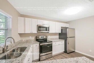 8814 Elm Leaf Ct in Port Richey, FL - Building Photo - Building Photo