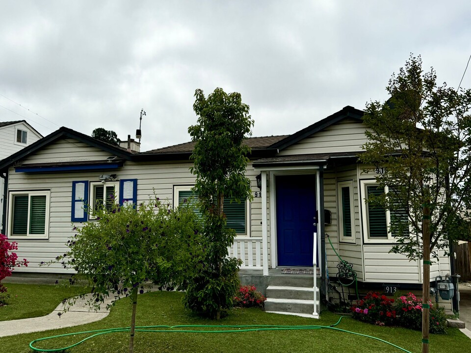913 Central Blvd in Hayward, CA - Foto de edificio