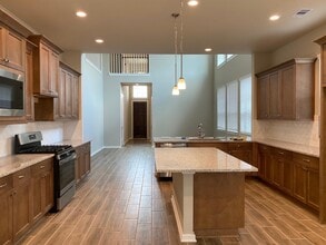 2122 Ironwood Pass Dr in Missouri City, TX - Building Photo - Building Photo