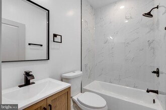 715 W Cumberland St in Philadelphia, PA - Building Photo - Building Photo