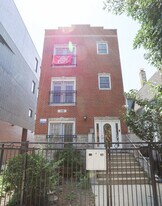 1119 W Addison St in Chicago, IL - Building Photo