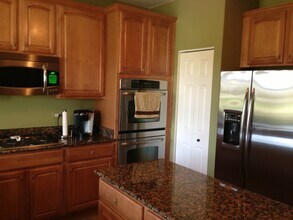 2766 Blakely Ln in Naperville, IL - Foto de edificio - Building Photo