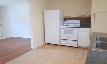 8562 Guinea Rd in Gloucester Point, VA - Building Photo - Building Photo