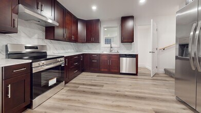 16702 SE 1st St in Vancouver, WA - Building Photo - Building Photo