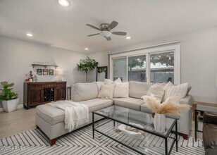 4001 E Campbell Ave in Phoenix, AZ - Building Photo - Building Photo