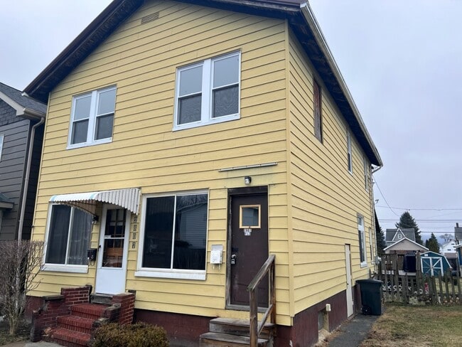 2807 Spruce Ave, Unit 2nd Fl.