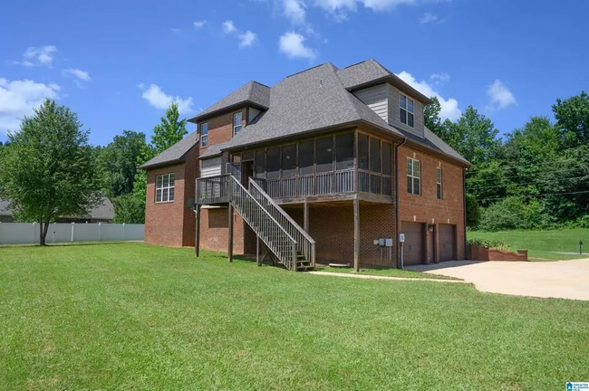 545 Legacy Dr in Springville, AL - Foto de edificio - Building Photo