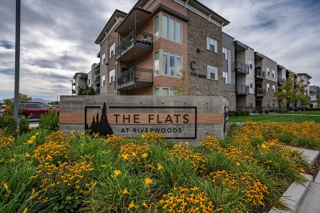 The Flats at Riverwoods