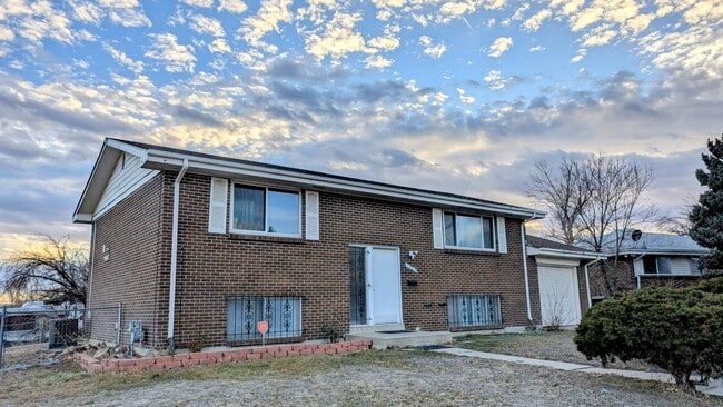 property at 1340 Dawson Dr