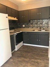 888 Westmoreland Rd in Colorado Springs, CO - Building Photo - Building Photo