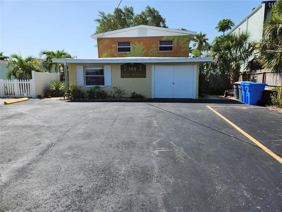 155 110th Ave in Treasure Island, FL - Building Photo