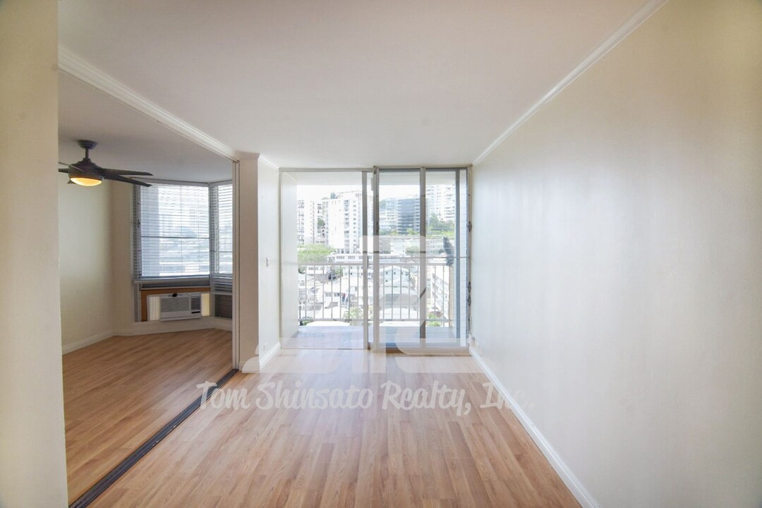 1535 Pensacola St in Honolulu, HI - Building Photo