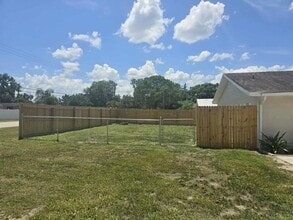 5545 Gaur Ln in Lakeland, FL - Building Photo - Building Photo