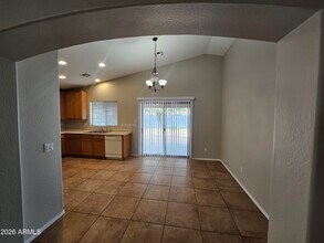 43826 W Lindgren Dr in Maricopa, AZ - Building Photo - Building Photo