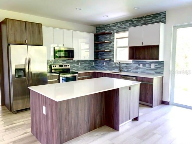 4507 Knowles Ln in North Port, FL - Foto de edificio - Building Photo