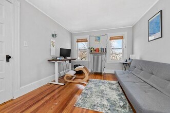 28 Magnolia St in Arlington, MA - Building Photo - Building Photo