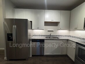 804 Summer Hawk Dr in Longmont, CO - Building Photo - Building Photo