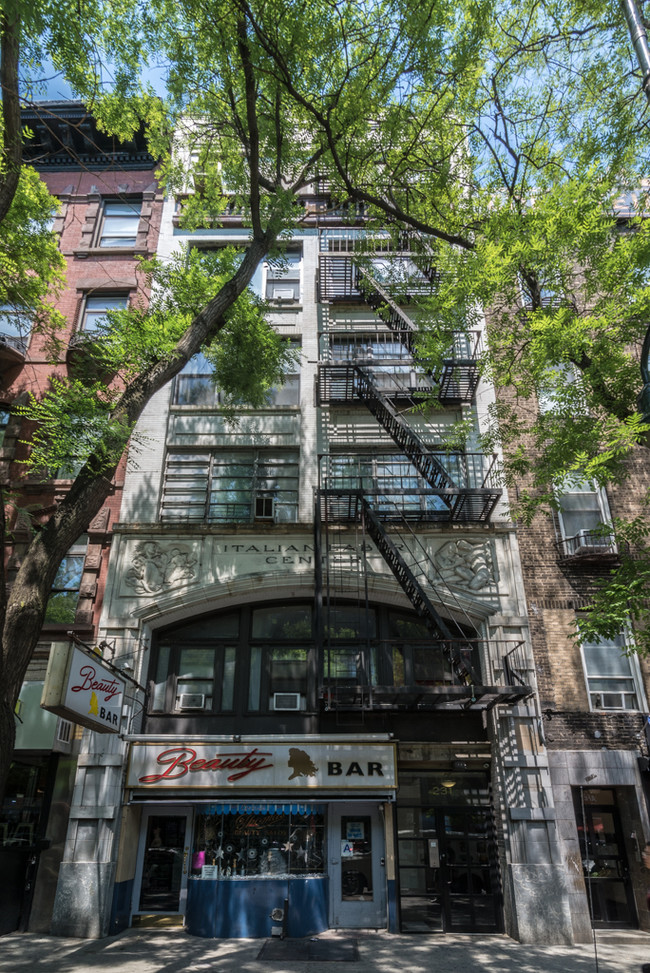 231 East 14th Street in New York, NY - Foto de edificio - Floor Plan