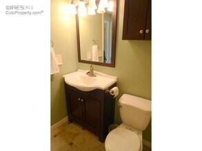 100 Beacon Hill Dr in Lafayette, CO - Building Photo - Building Photo