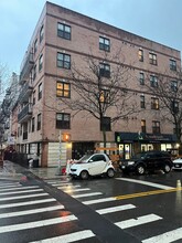 208 S 3rd St in Brooklyn, NY - Foto de edificio - Building Photo