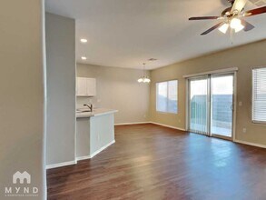 506 W Gary Way in Phoenix, AZ - Foto de edificio - Building Photo