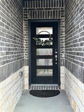 2008 Bronco Dr in Seagoville, TX - Foto de edificio - Building Photo