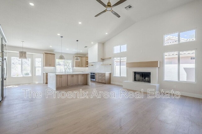 1531 E Silverwood Dr in Phoenix, AZ - Building Photo - Building Photo