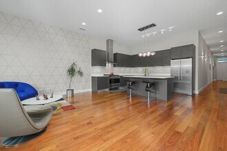 128 S Aberdeen St in Chicago, IL - Building Photo - Building Photo