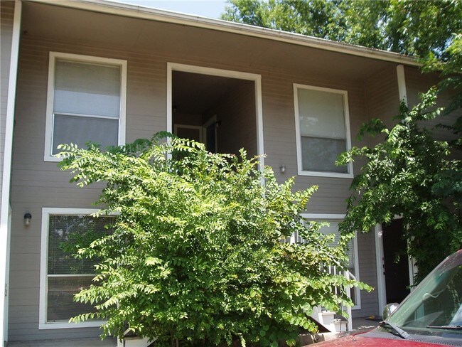 5201 Evans Ave-Unit -C in Austin, TX - Building Photo - Building Photo