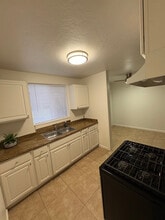 331 E 5th St, Unit apartment in National City, CA - Building Photo - Building Photo