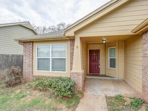 16052 S 83rd E Ave in Bixby, OK - Building Photo - Building Photo