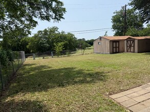963 Pebblebrook Dr in Lewisville, TX - Building Photo - Building Photo