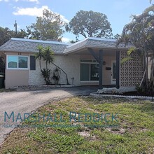 12 Kings Rd in Naples, FL - Building Photo - Building Photo