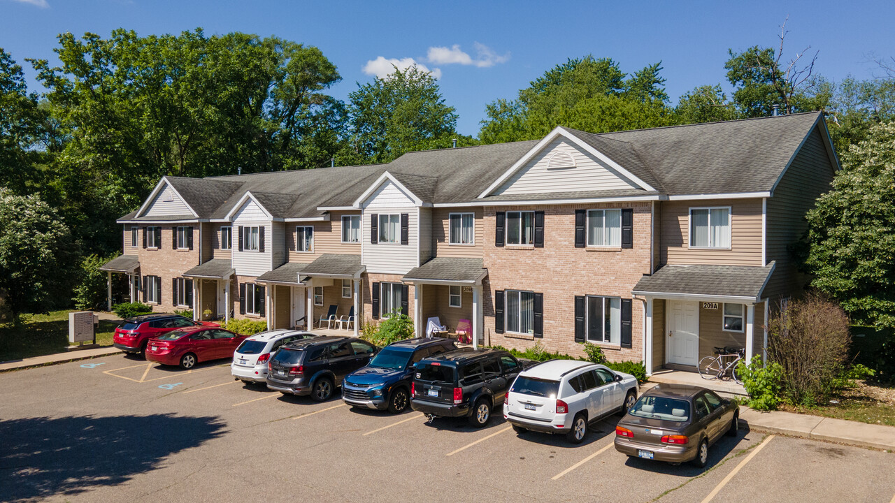 Kendall Ridge North in Kalamazoo, MI - Foto de edificio