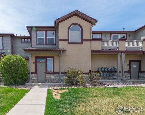 property at 2821 Willow Tree Ln