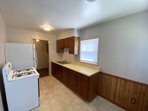 6208 N Northmoor Ct in Peoria, IL - Building Photo - Building Photo